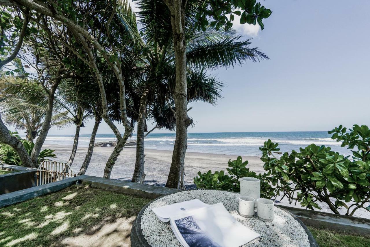 Pantai Hitam Villa Selemadeg Eksteriør bilde