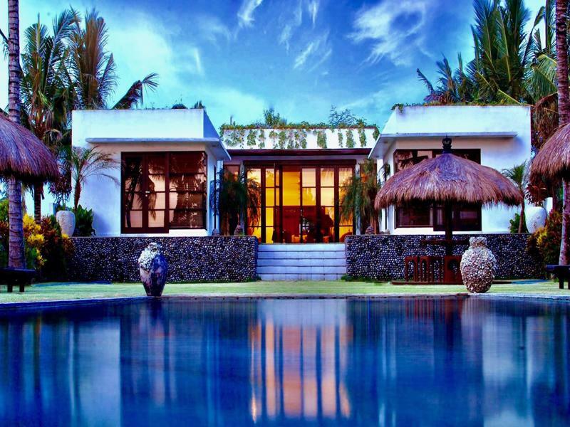 Pantai Hitam Villa Selemadeg Eksteriør bilde