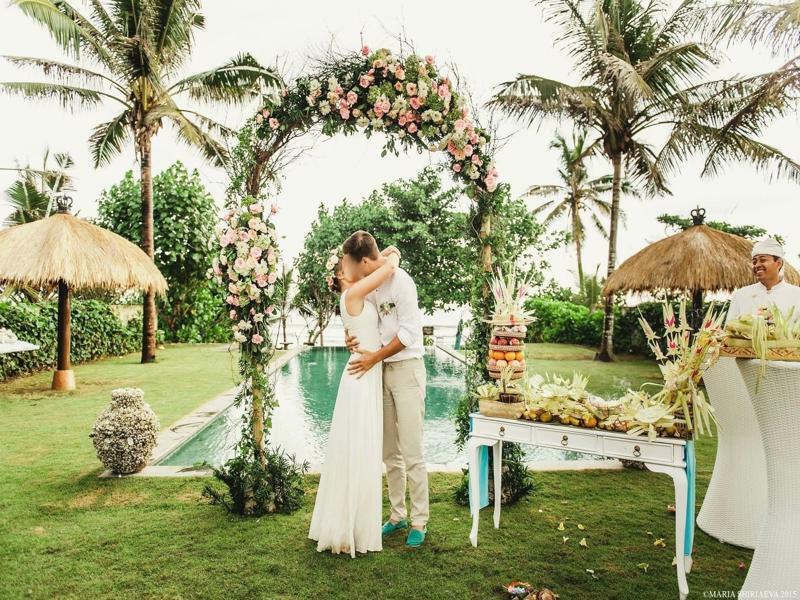 Pantai Hitam Villa Selemadeg Eksteriør bilde